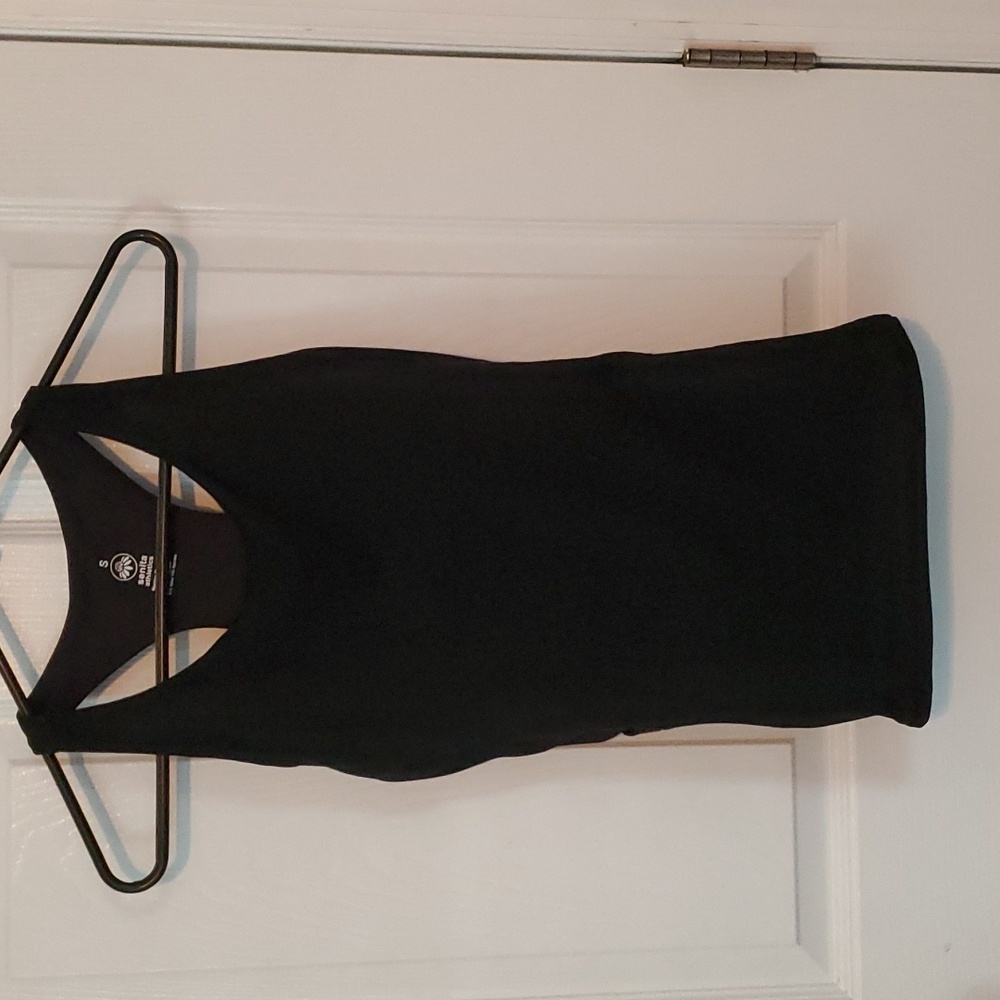 Athletic tank top